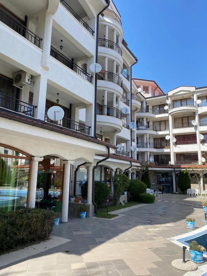 Chateau Valon Sunny Beach Apartment