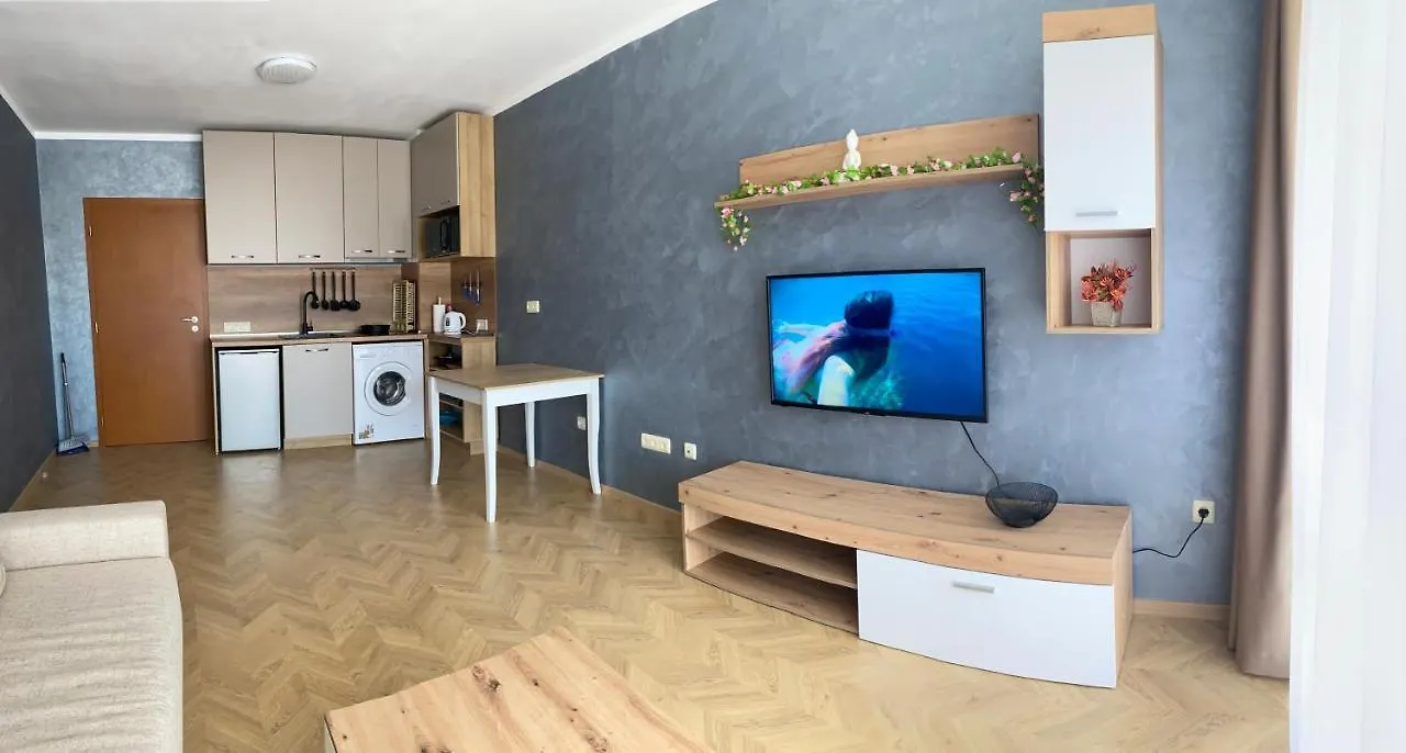 Chateau Valon Sunny Beach Apartment